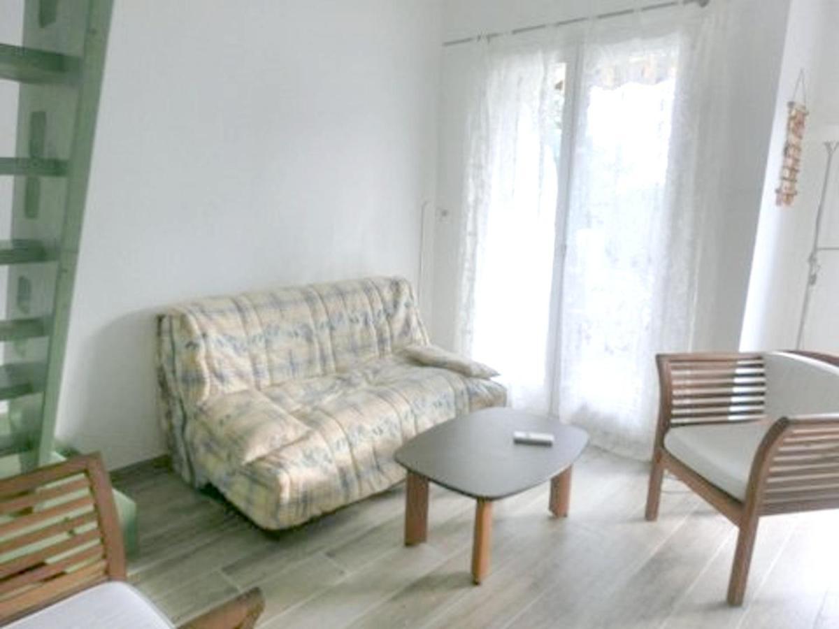 Studio A Theoule Sur Mer A 400 M De La Plage Avec Vue Sur La Mer Terrasse Amenagee Et Wifi Appartamento Esterno foto